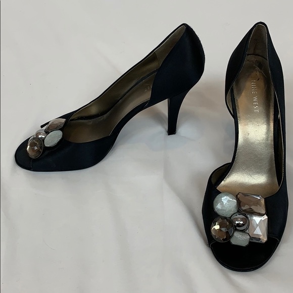 Gorgeous pumps - Picture 2 of 8